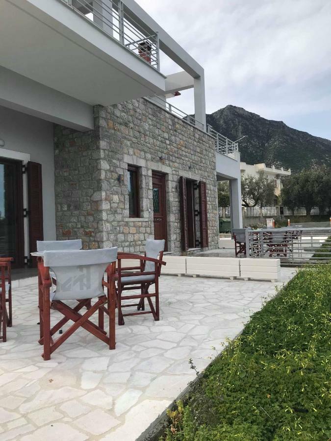 Light Blue House 3 Apartments Poúlithra 外观 照片