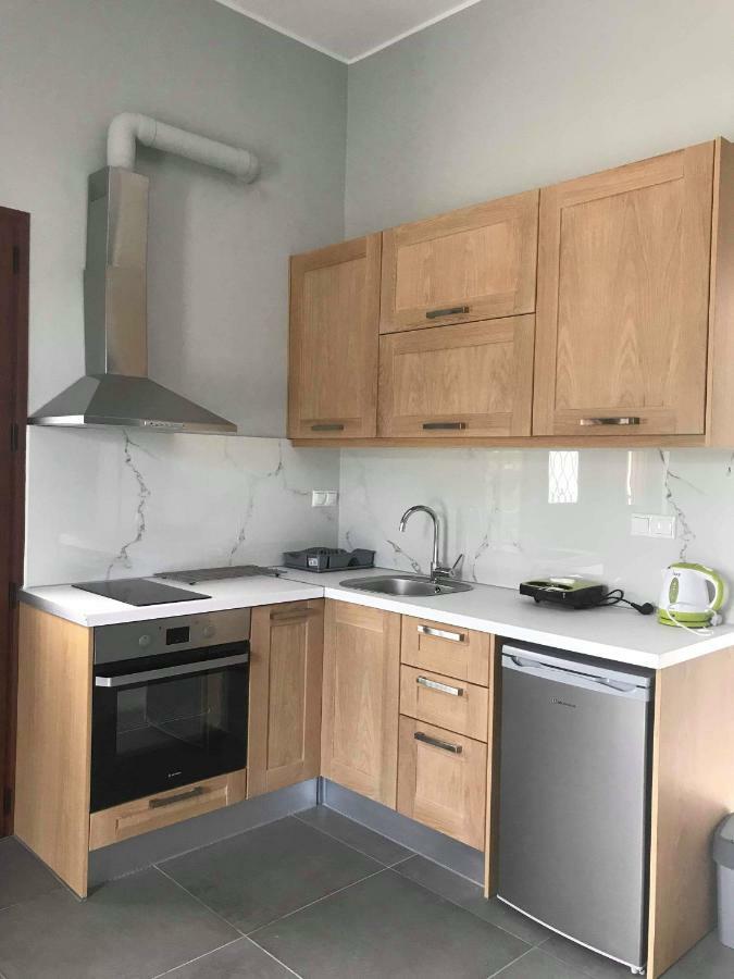 Light Blue House 3 Apartments Poúlithra 外观 照片